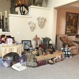 Just a items  of our decorative collectibles! 