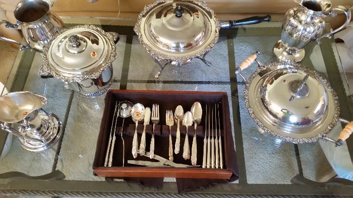 Other miscellaneous silverplate flatware and serving pieces.