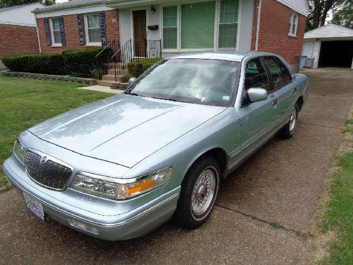 1996 Grand Marquis 60k miles leather, runs good. Needs minor work (gasket)  $995. Clear title, drive it away.