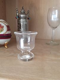 Steuben glass just one, a wedding gift 51 years ago ASKING $40