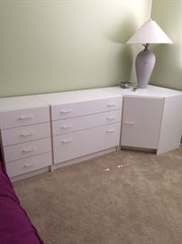 Very nice custom made dresser with desk. Lots of storage and drawers. $90
