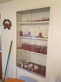 Several sets of wine glasses, sets of salt pepper shakers also. Vintage. (Not pictured: Corelle dish set of 6, crock pot, roasting pans, lots of vintage items, glass casseroles w/lids, colorful set cocktail glasses, percolater, and more).