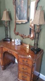 Antique dressing table/mirror - goes with twin bedroom set