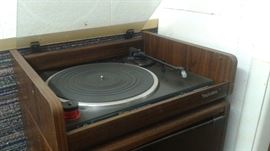 Turn Table with NEEDLE!