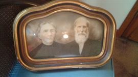 We don't know who they are but we love the photo!!