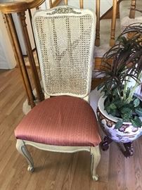 1 of 12 Dining Room Chairs ( 8 come with the table & leaves & 4 chairs sold seperately)