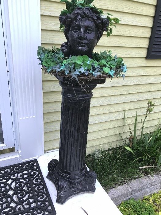 Tall Pedestal & Head Planter