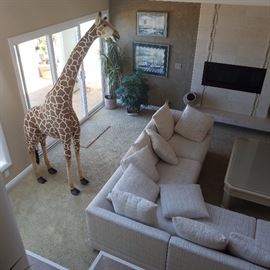 How About An 18-Foot Giraffe!