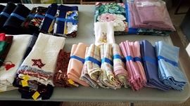 More Napkins, Place Mats & Hand Towels
