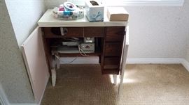 Sewing Machine & Table