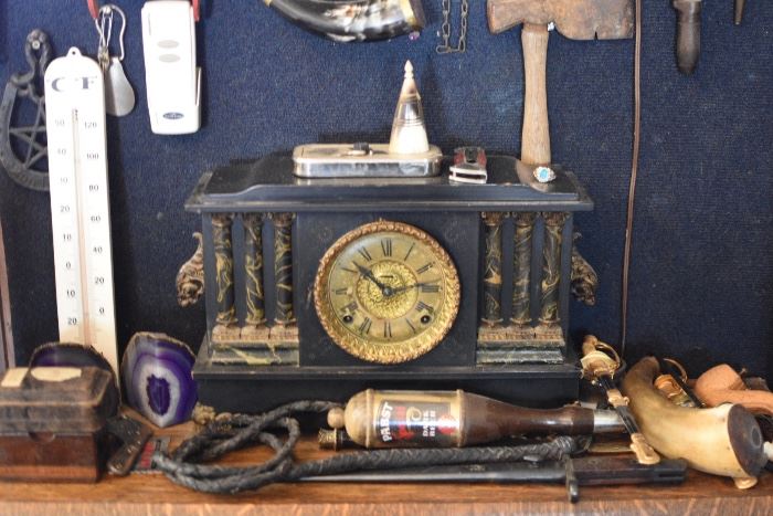 Antique mante clock