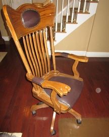 beautiful oak desk chair - goes with roll top desk