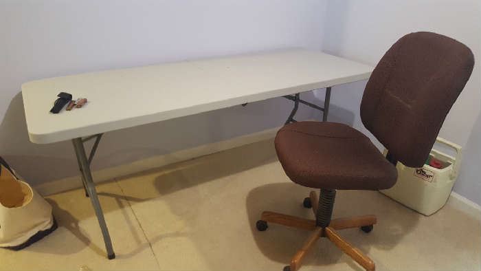 Large table   $20  office chair   $20