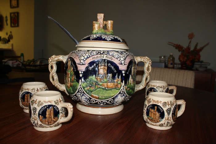 Vintage REINHOLD MERKELBACH 3529 German Punch Bowl / Tureen with castles, includes 12 mugs / cups ~ Set is in Excellent Condition