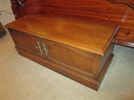 Lane Cedar Chest