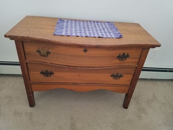 2 drawer chest