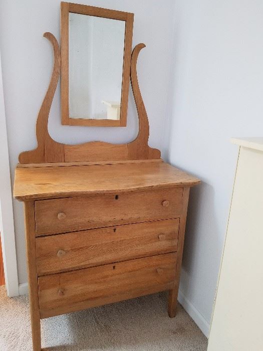cottage chest dresser with mirror