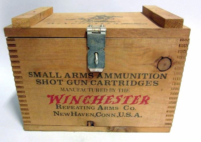 Winchester Western Small Arms Ammunition Shot Gun 500 Repeater Cartridges Ammo Box, 15"W x 11"H x 9"D, Dovetail Construction