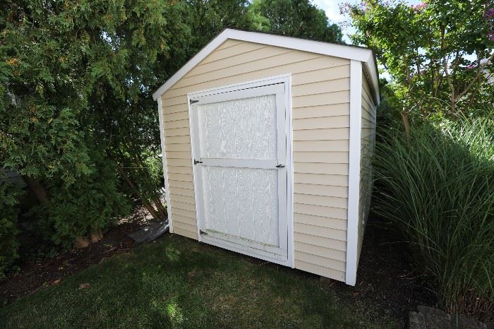 #7821     Shed, 8'w x 12'd, Cream with White Trim - Moving cost is approx. $150.00 per hour.  Email me for information.
