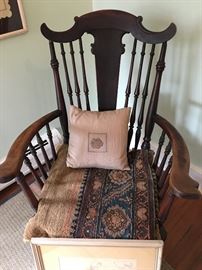Rocking chair early 1900's