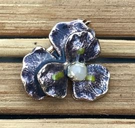 Pansy Pendant, France