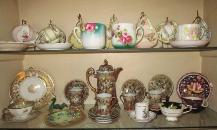 Collection of antique/vintage cups/saucers, chocolate set
