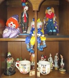 Vintage clown collectibles, some banks