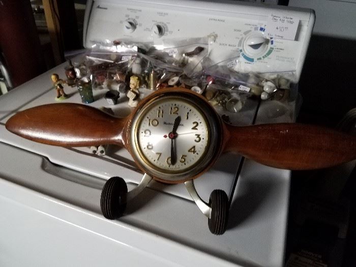 Propeller electric clock