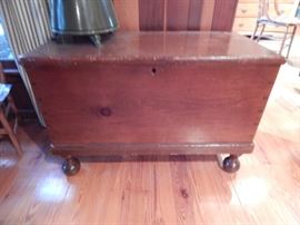 Blanket Chest, Pine, Ball Feet