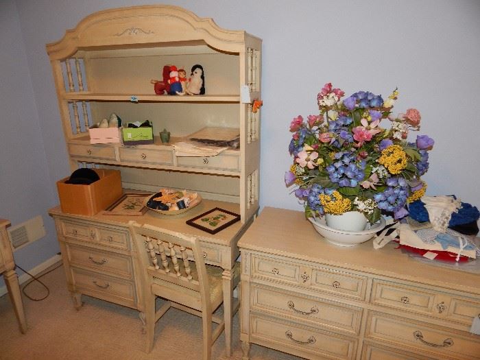 Hutch and dresser with mirror