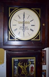 Glen Viddich scotch whiskey advertizing  clock display case
