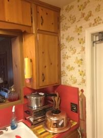 SOME OF THE KITCHEN CABINETS THAT ARE FOR SALE