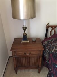 NIGHTSTANDS - 2 AND LAMPS