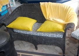 WICKER LOVE SEAT