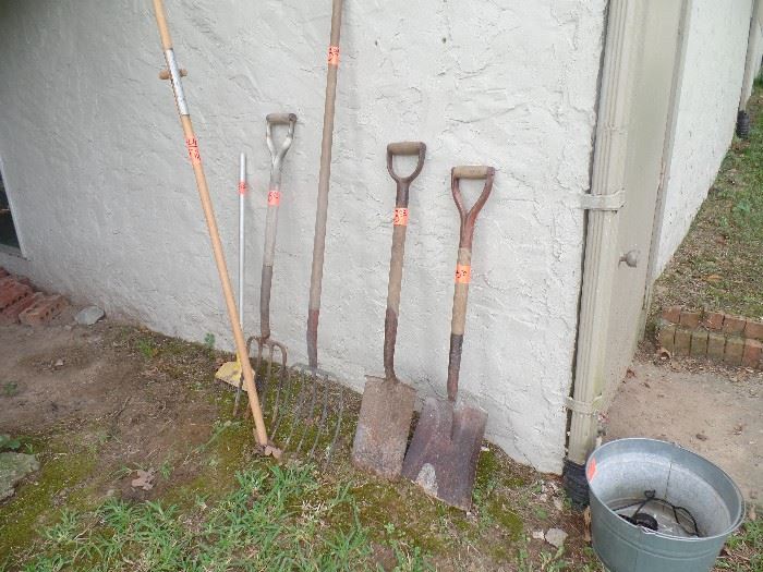 Yard Tools - Metal Tubs