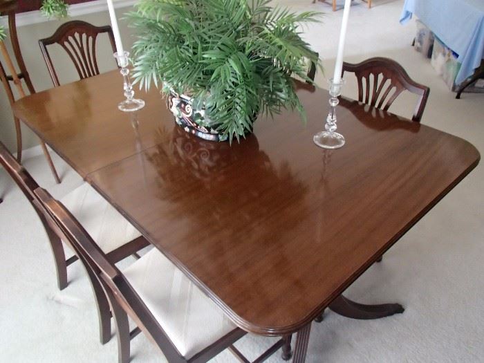 Federal style dining table with 6 chairs