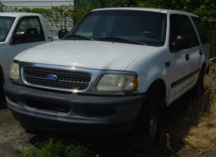 Another View Of 1997 Ford Expedition