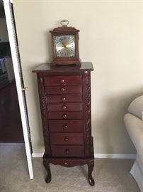 Floor wood jewelry case