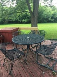 METAL ROUND PATIO TABLE AND CHAIRS