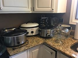 Lots OF KITCHEN ITEMS, crock pots 