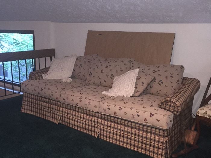 Couch in perfect condition