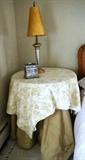30" Round Side Table & Lamp