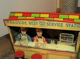 The other side of the Marx tin litho service station