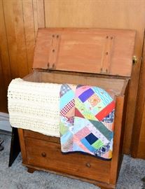 Unusual blanket chest