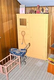 Girls wardrobe and toys in the second bedroom