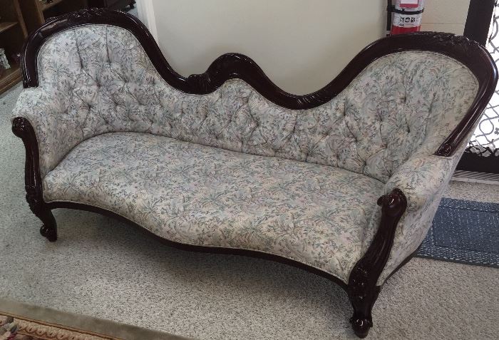 NICE ANTIQUE ROSEWOOD BELTER CONVERSATION SOFA/COUCH.