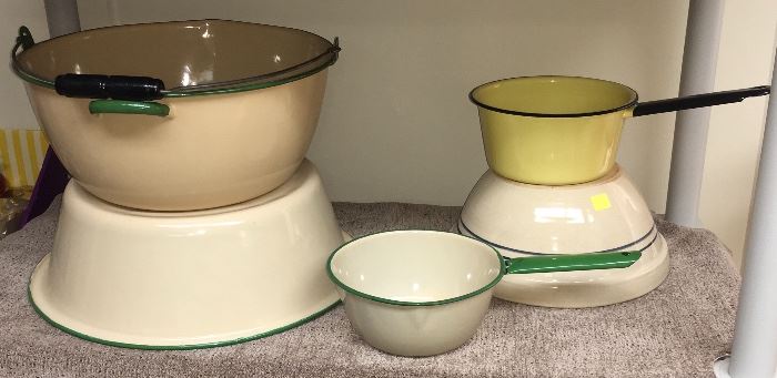 LARGE DARK TAN & GREEN, LIGHT TAN & GREEN BAND, YELLOW, & EXCELLENT BLUE BAND CROCK/POTTERY BOWL FROM POTTERY TENT.