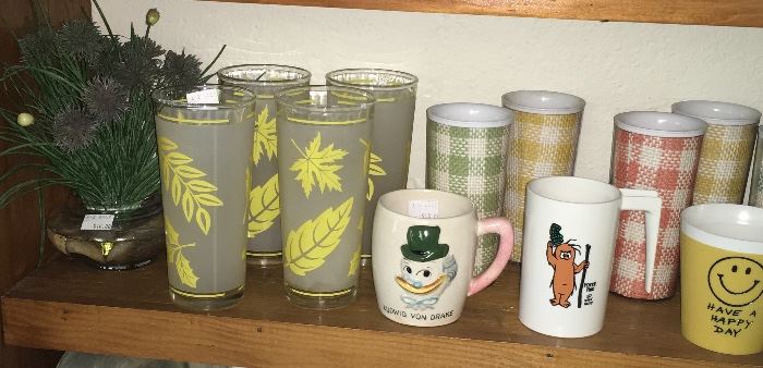 1950'S GLASSES AND CUPS