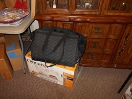 pampered chef bag and crock pot server