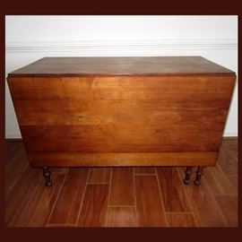 Antique Large Drop Leaf Gate Leg Table 